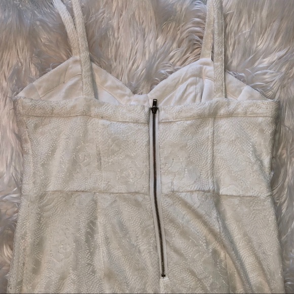 🖤NWOT - Balconette Lace White Dress - Picture 3 of 4